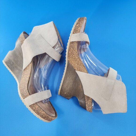 TSUBO Women's Tehina Platform Cut Out Wooden Wedge Heel High Top Sandal - Picture 6 of 10